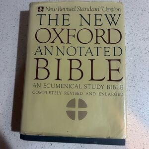 Oxford The New Oxford Annotated Bible — Yellow Dust Jacket